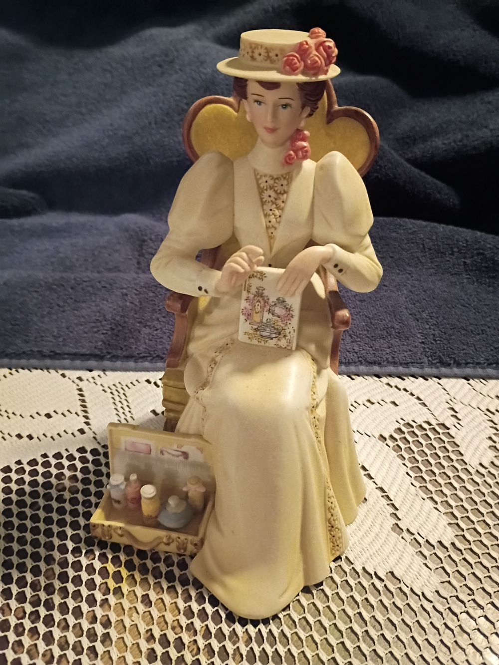 Avon Porcelain Lady Figurine / 2011